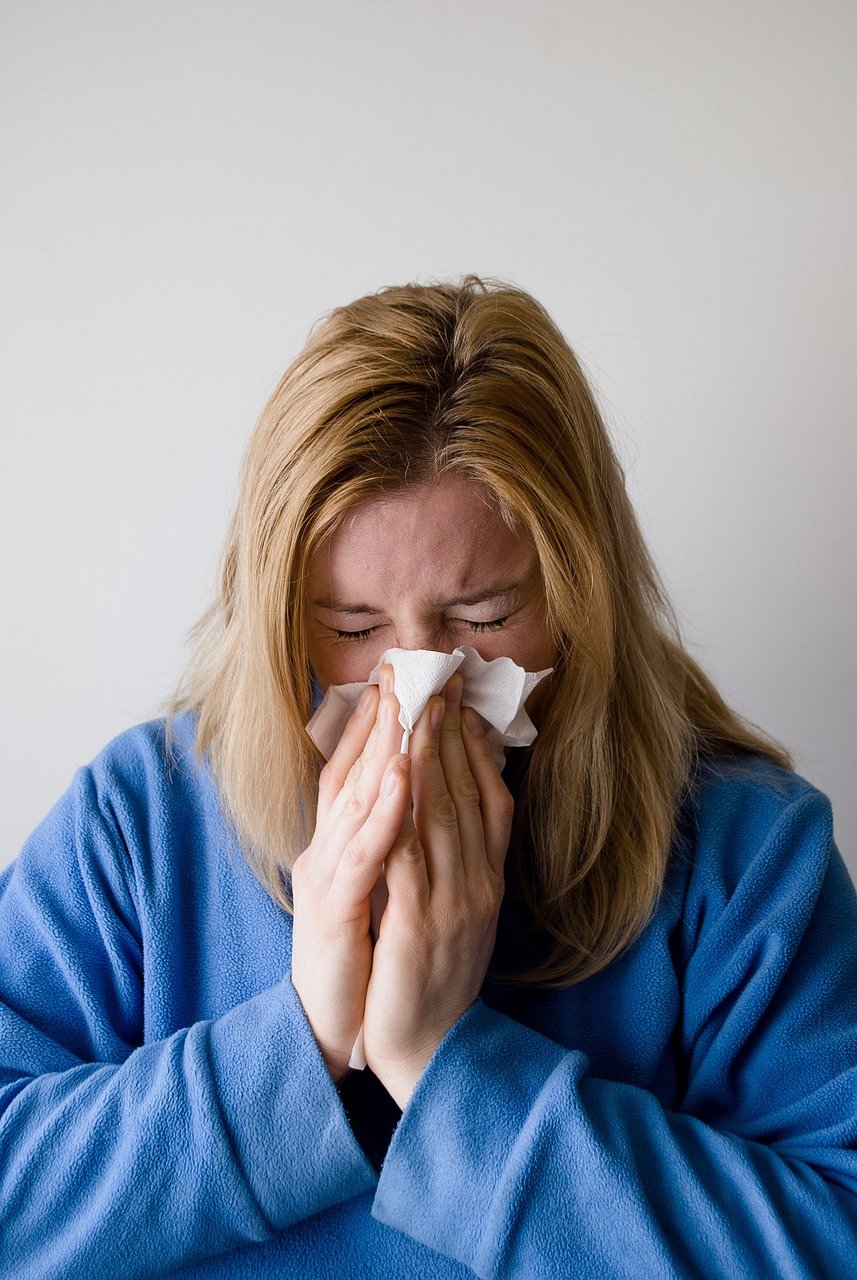 covid variant 2024 flu like symptoms running nose